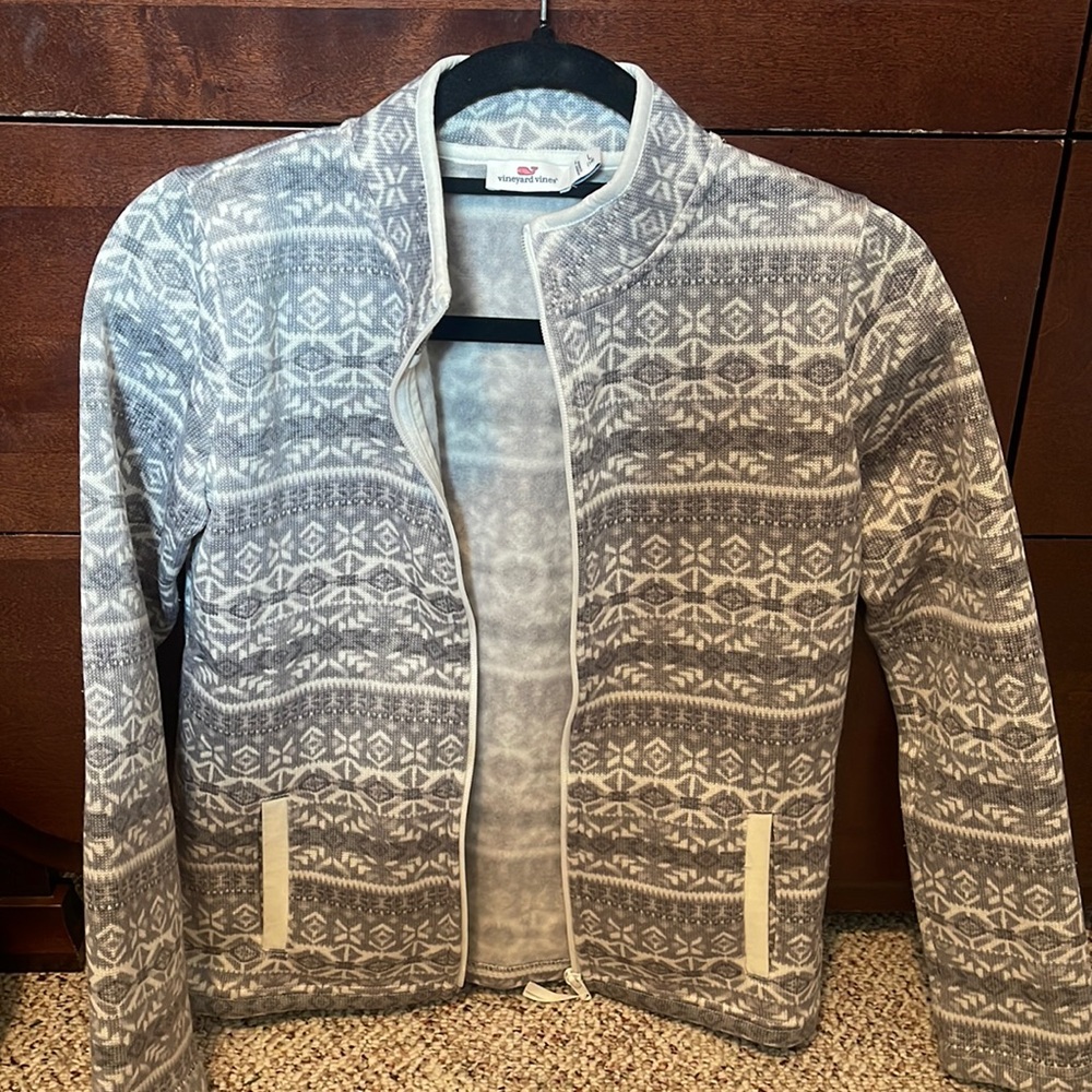 Vineyard Vines zip up jacket